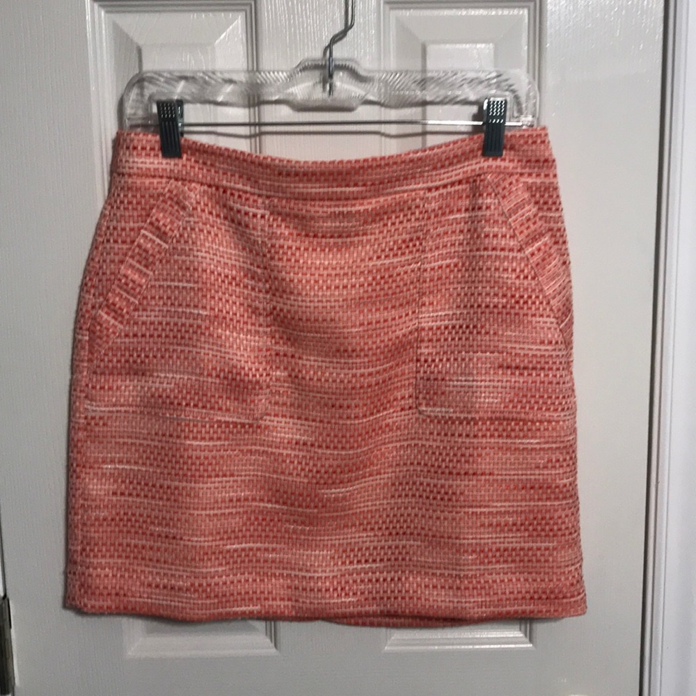 “Woven” Loft Skirt w/ Pockets!